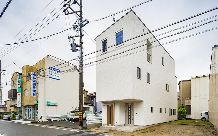 重量鉄骨・外断熱・太陽光・創蓄連携システム　住宅