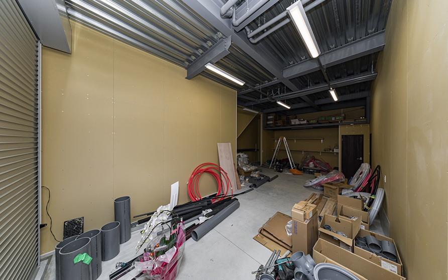 オフィス併用住宅（水道屋）2階建重量鉄骨造