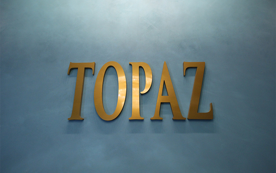 TOPAZ Champagne Bar